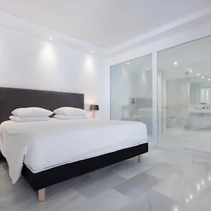 B51 Executive Flats Aparthotel